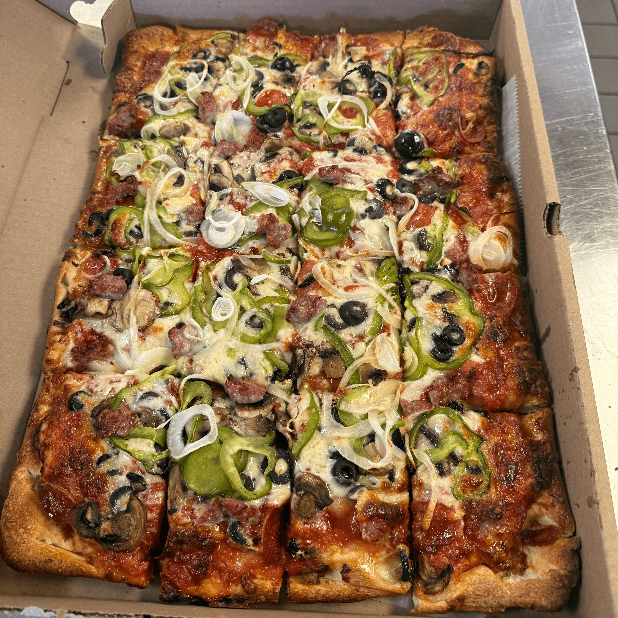 Cosmic Special Pizza (16 Pieces).